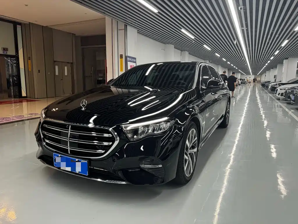 Mercedes-Benz E-Class 2025