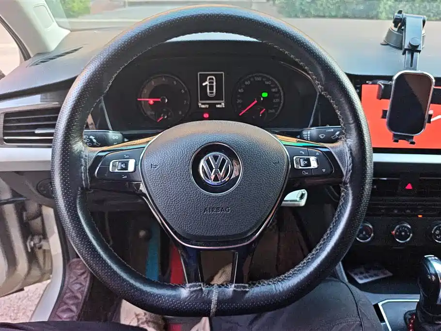 Volkswagen Lavida 2019 — фото 15