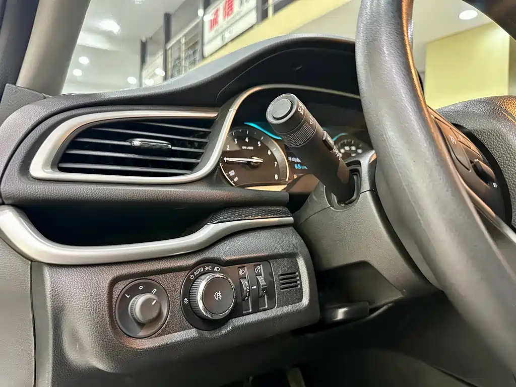 Buick Excelle 2020 — фото 17