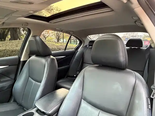 Infiniti Q50L 2018