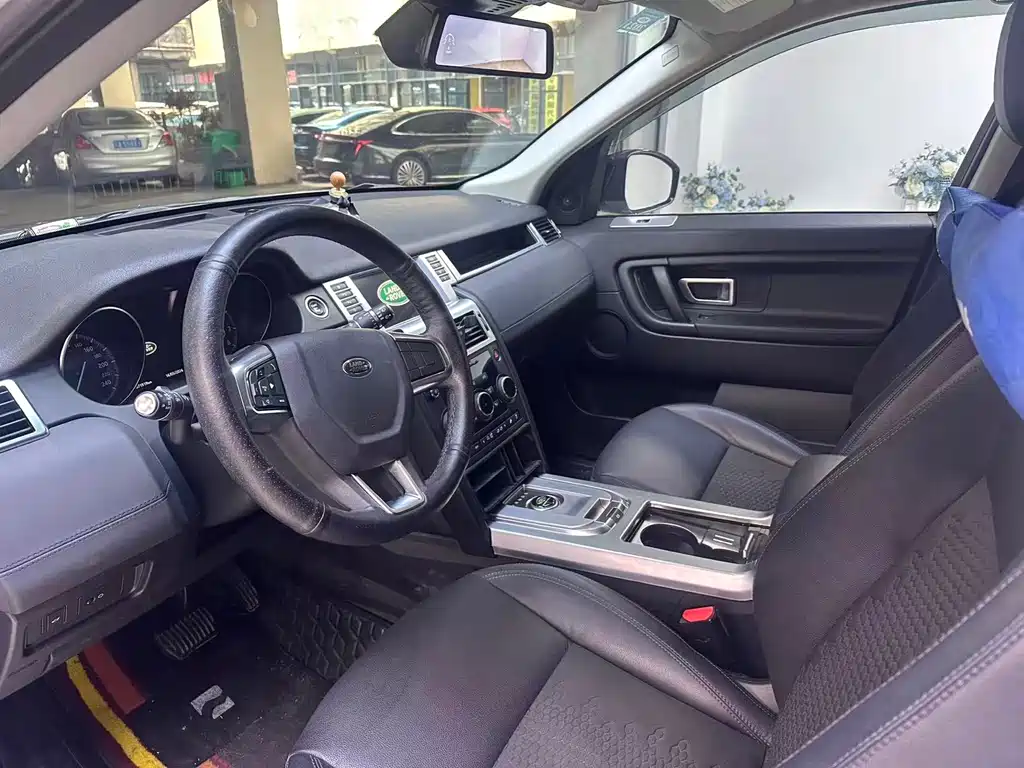 Land Rover Discovery Sport 2019 — фото 3
