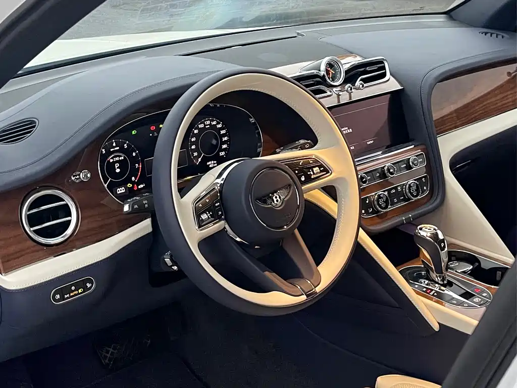 Bentley Bentayga 2025