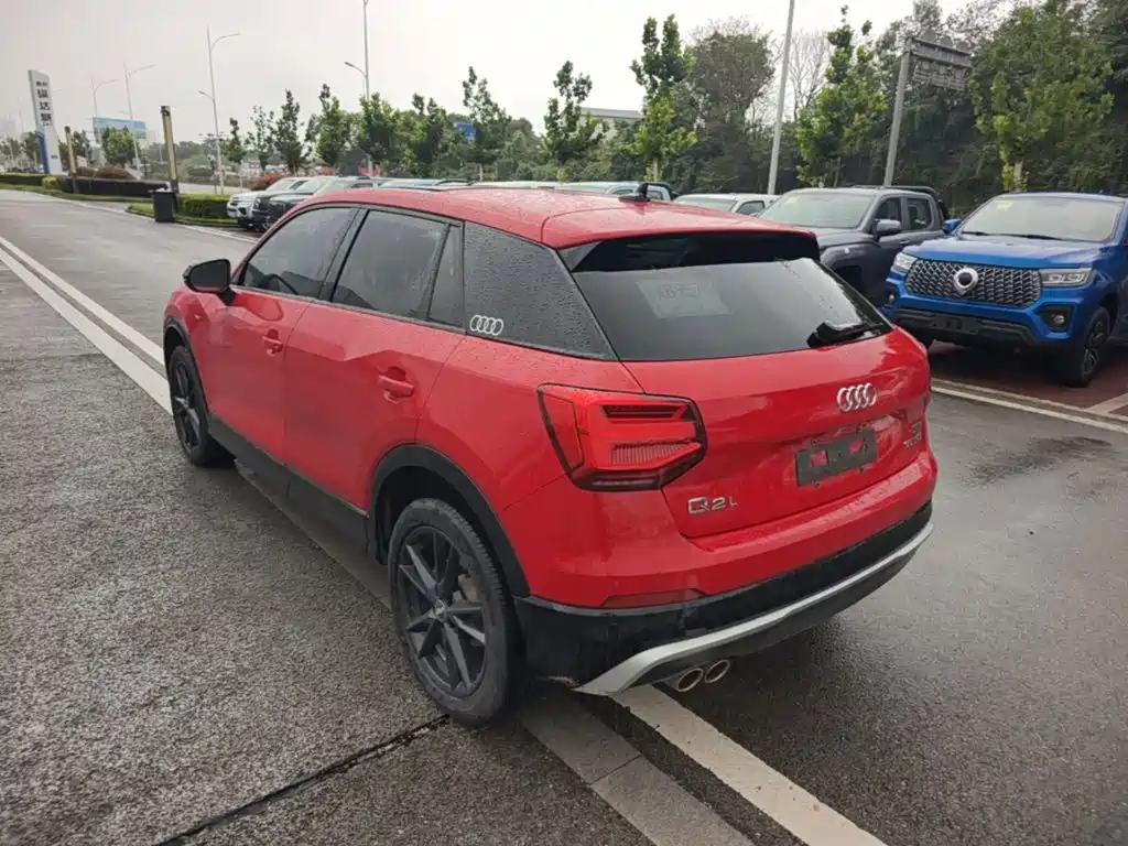 Audi Q2L 2021