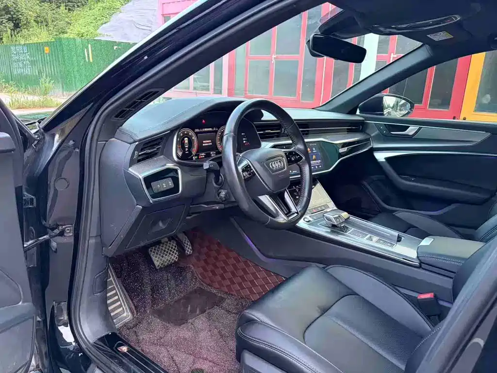 Audi A6L 2021