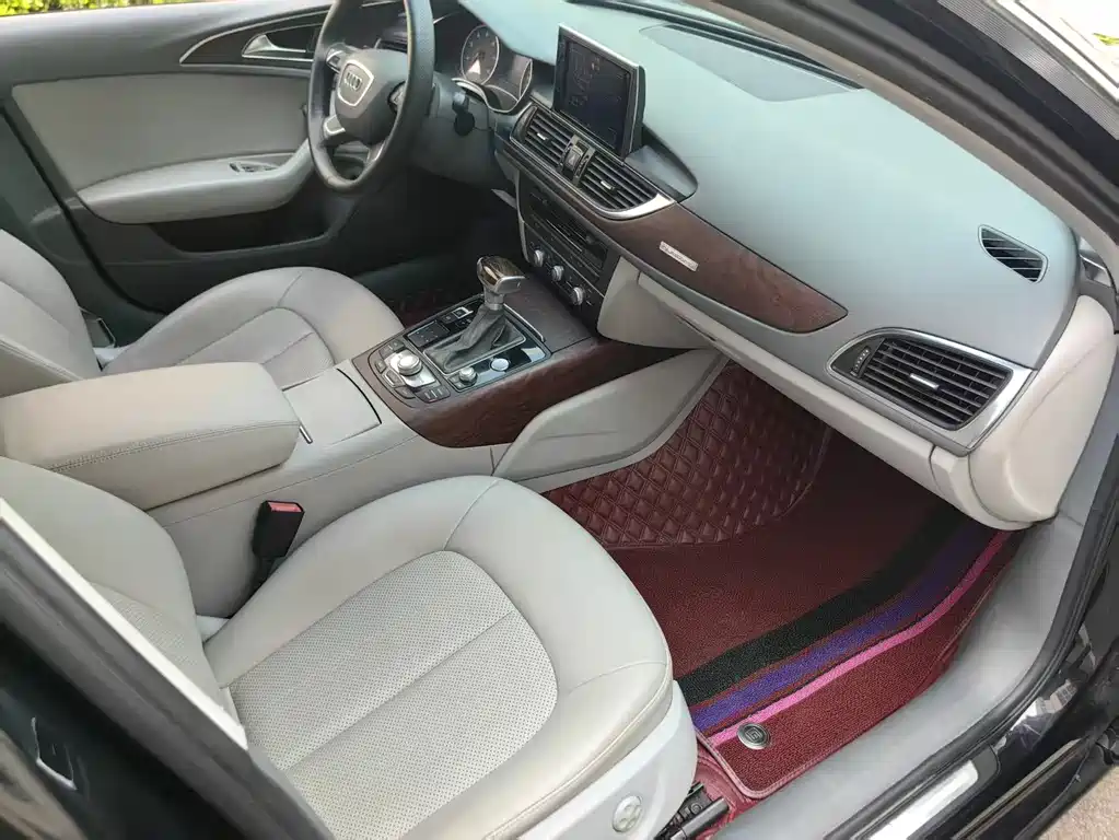 Audi A6L 2014 — фото 13