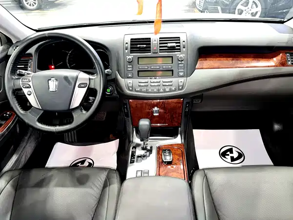 Toyota Crown 2012