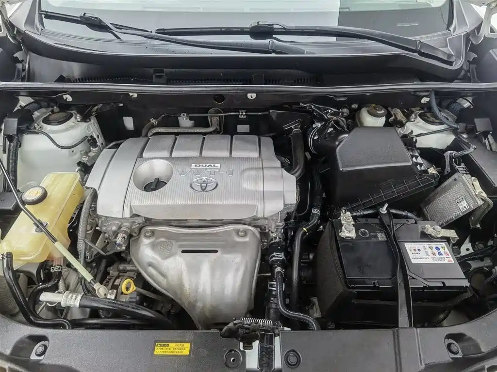 Toyota RAV4 2015