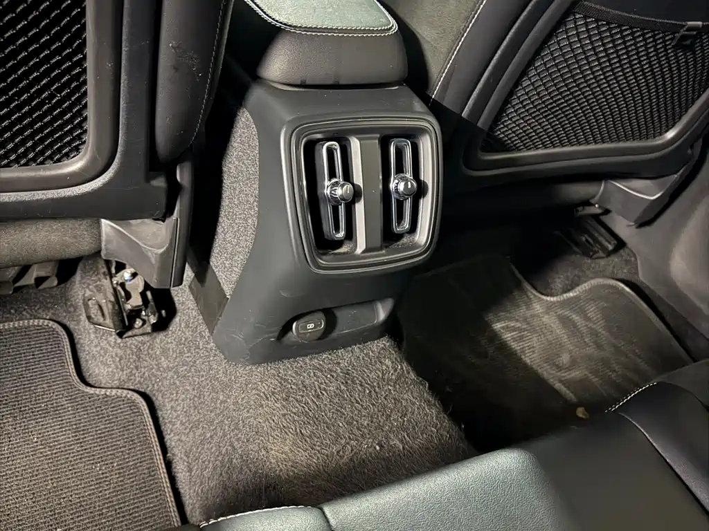Volvo XC40 NEV 2022