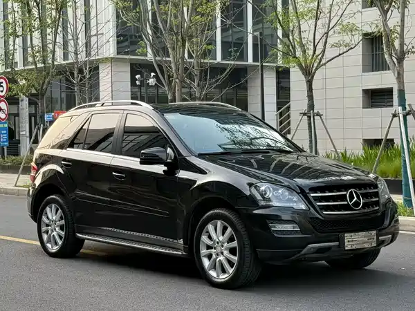 Mercedes-Benz M-Class 2011