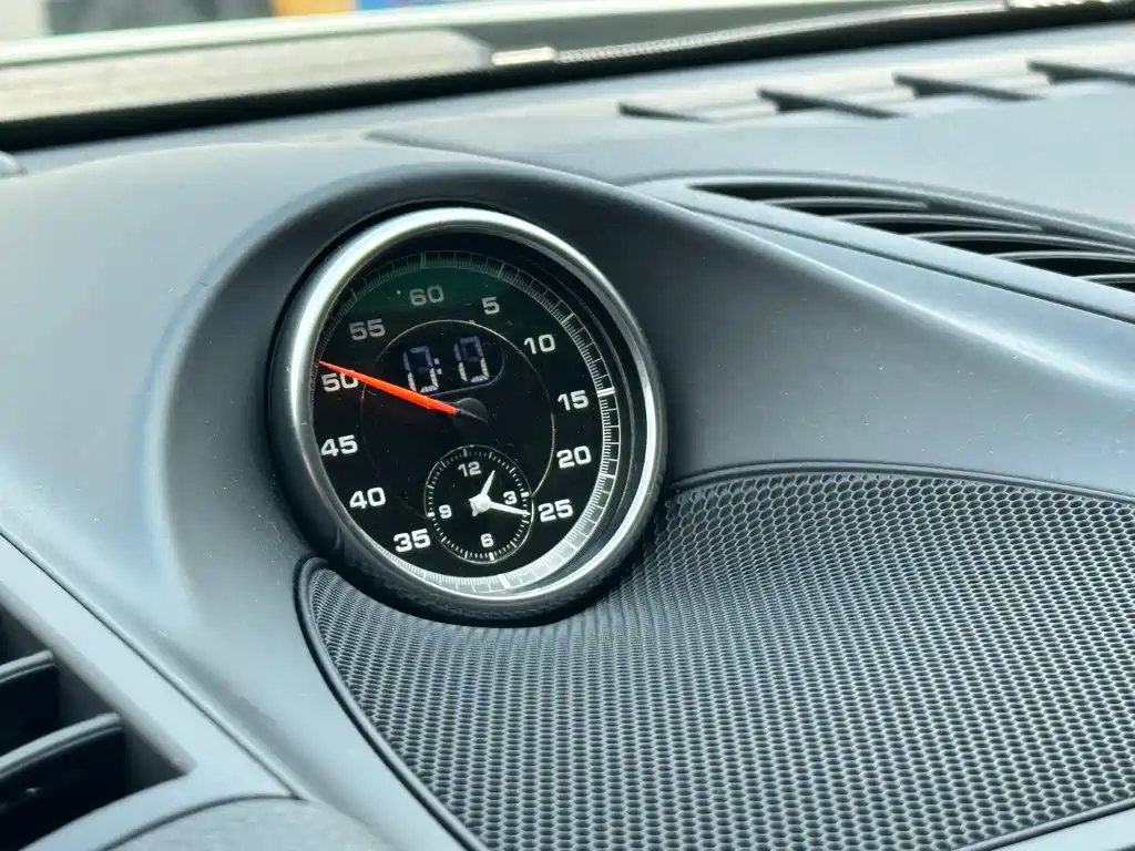 Porsche Cayenne 2015 — фото 27