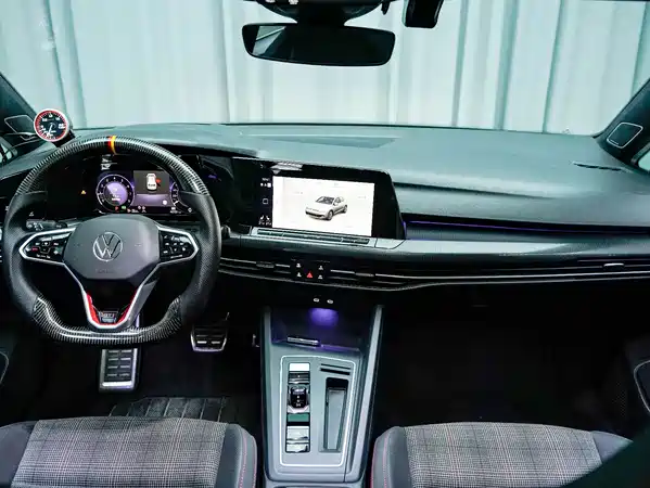 Volkswagen Golf GTI 2023