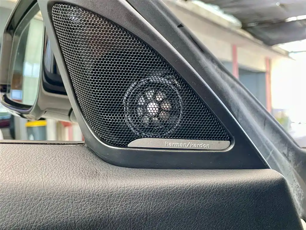 BMW 3 Series GT 2020 — фото 15