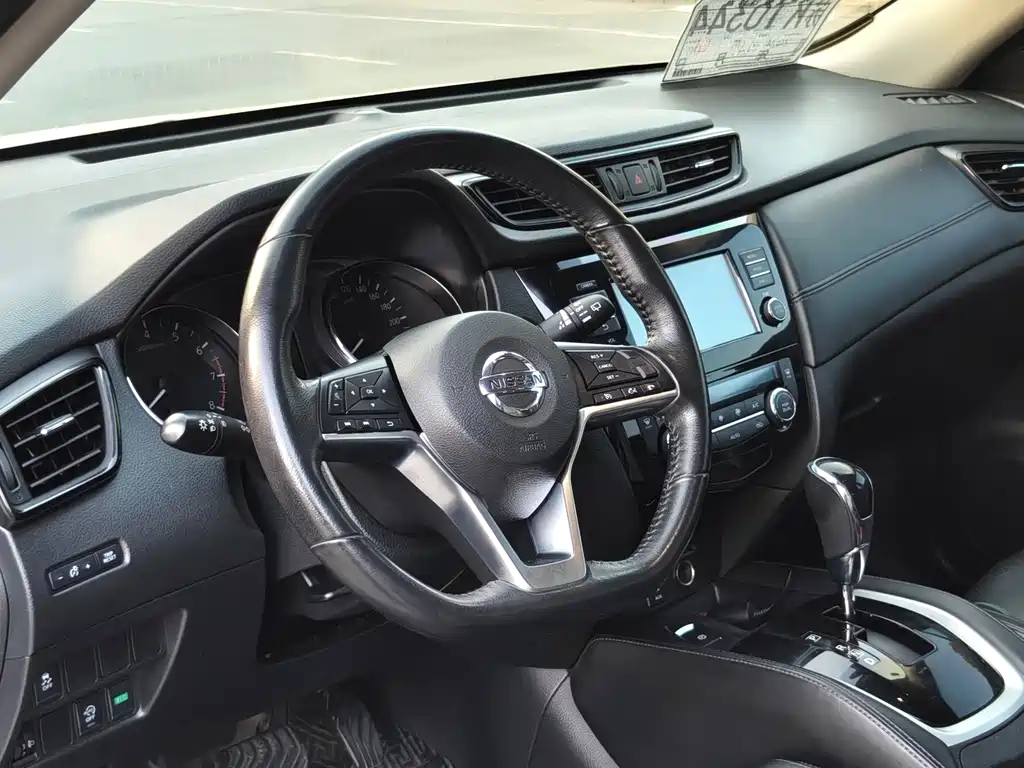 Nissan X-Trail 2018 — фото 14