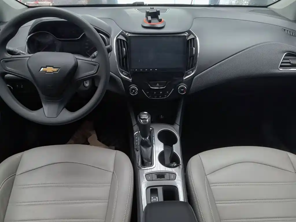 Chevrolet Cruze 2017 — фото 10