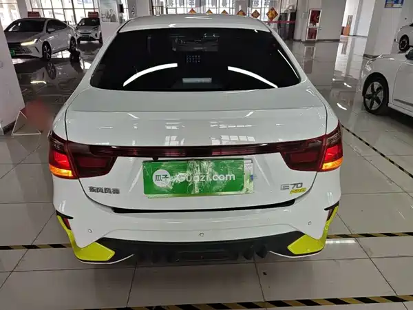 Dongfeng E70 2023