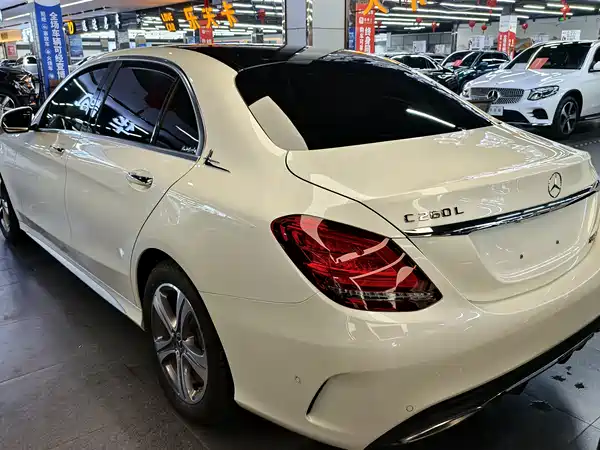 Mercedes-Benz C-Class 2020