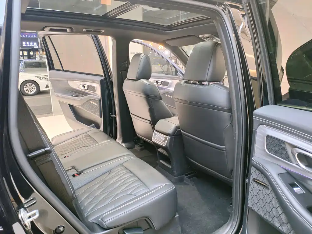 GAC Motor Trumpchi GS8 2022 — фото 12