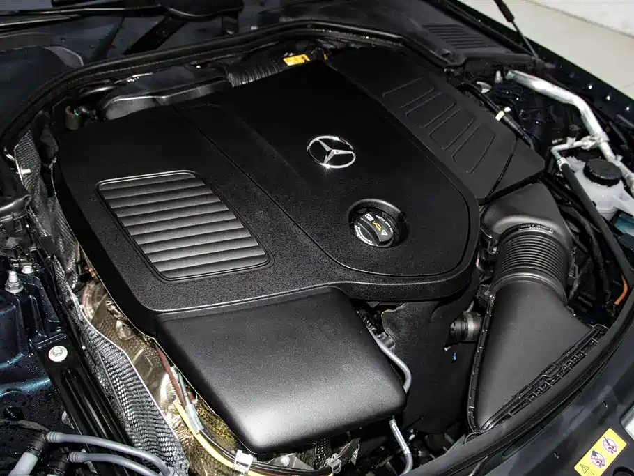 Mercedes-Benz C-Class 2025 — фото 12