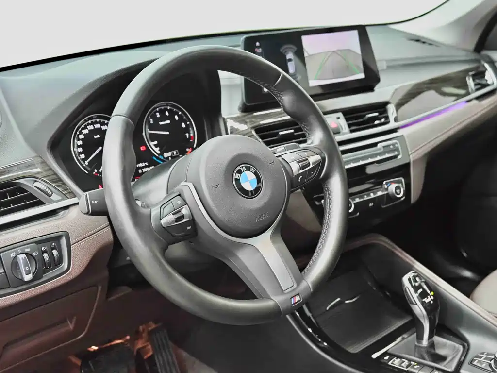 BMW X1 2021 — фото 13