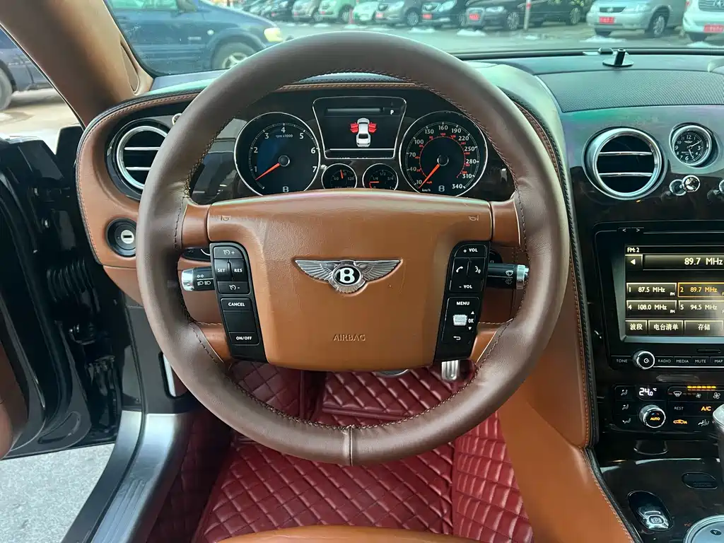 Bentley Flying Spur 2013 — фото 6