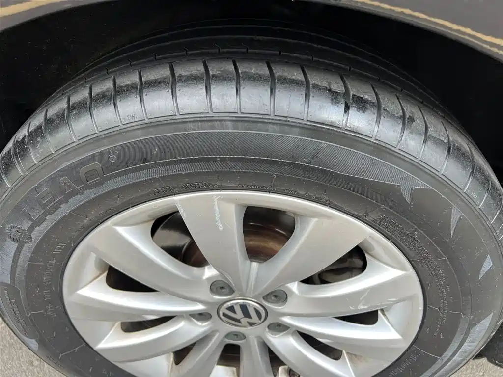 Volkswagen Passat 2015 — фото 17
