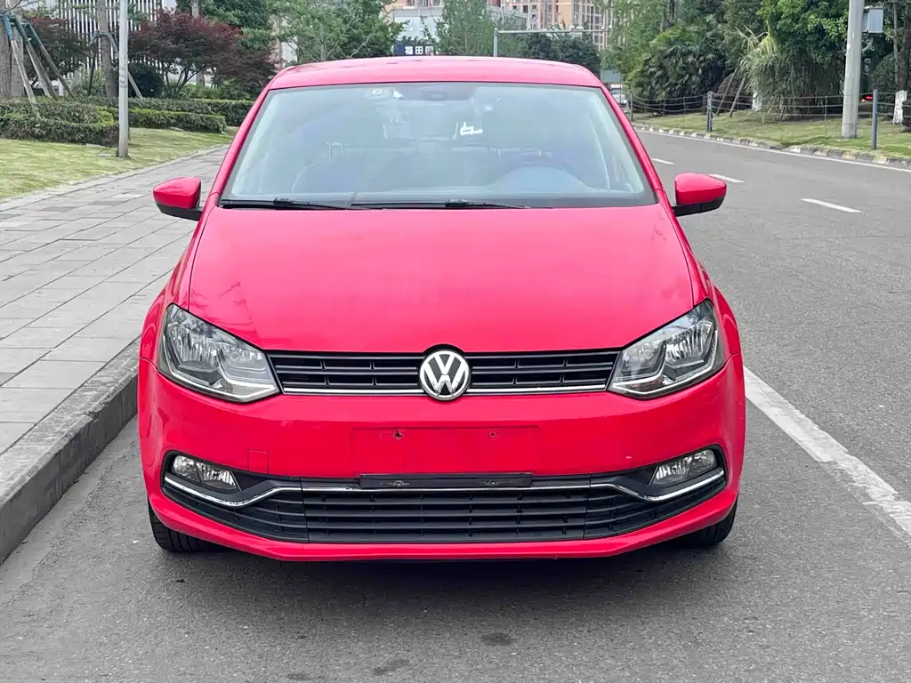 Volkswagen Polo 2015 — фото 2