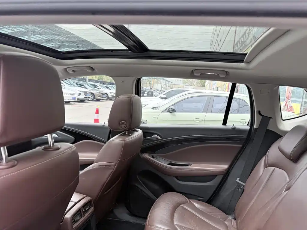Buick Envision Plus 2018 — фото 17