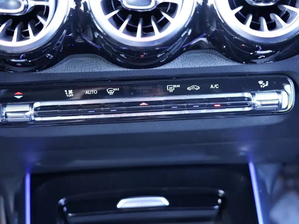 Mercedes-Benz GLB 2021 — фото 16