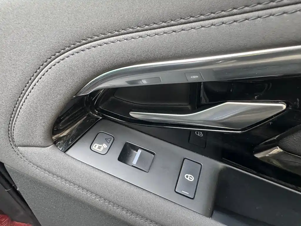 Land Rover Evoque 2021 — фото 21