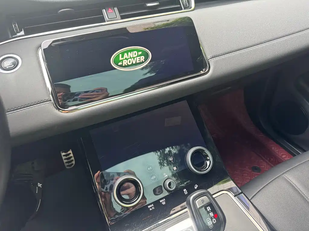 Land Rover Evoque 2021 — фото 27
