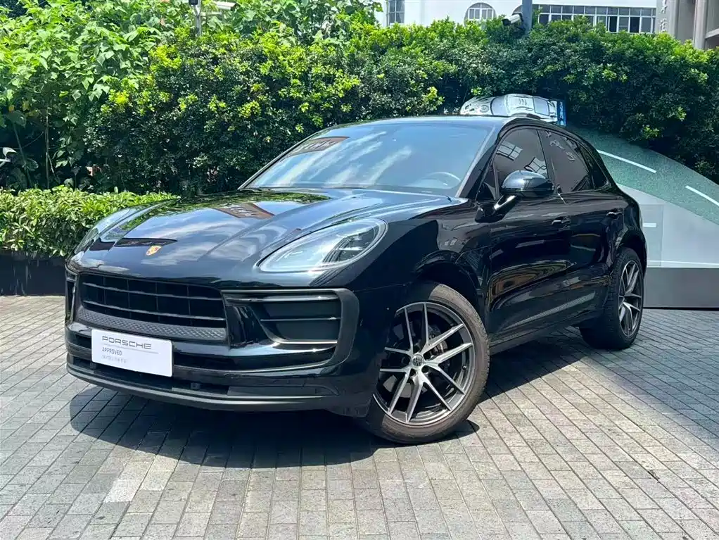 Porsche Macan 2024 — фото 1