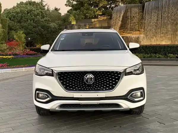 MG HS 2020