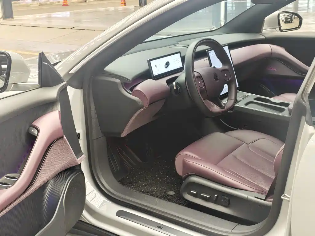 NIO ET5T 2024