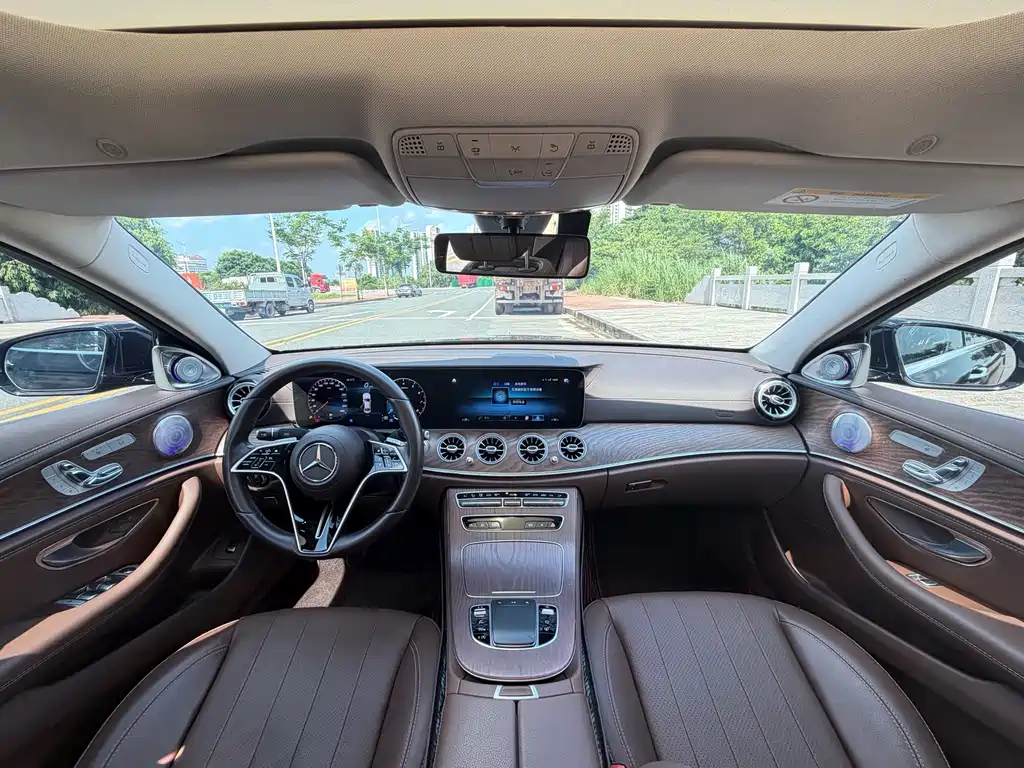 Mercedes-Benz E-Class 2023