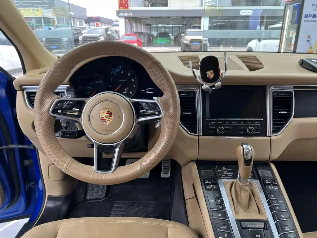 Porsche Macan 2015 — фото 9