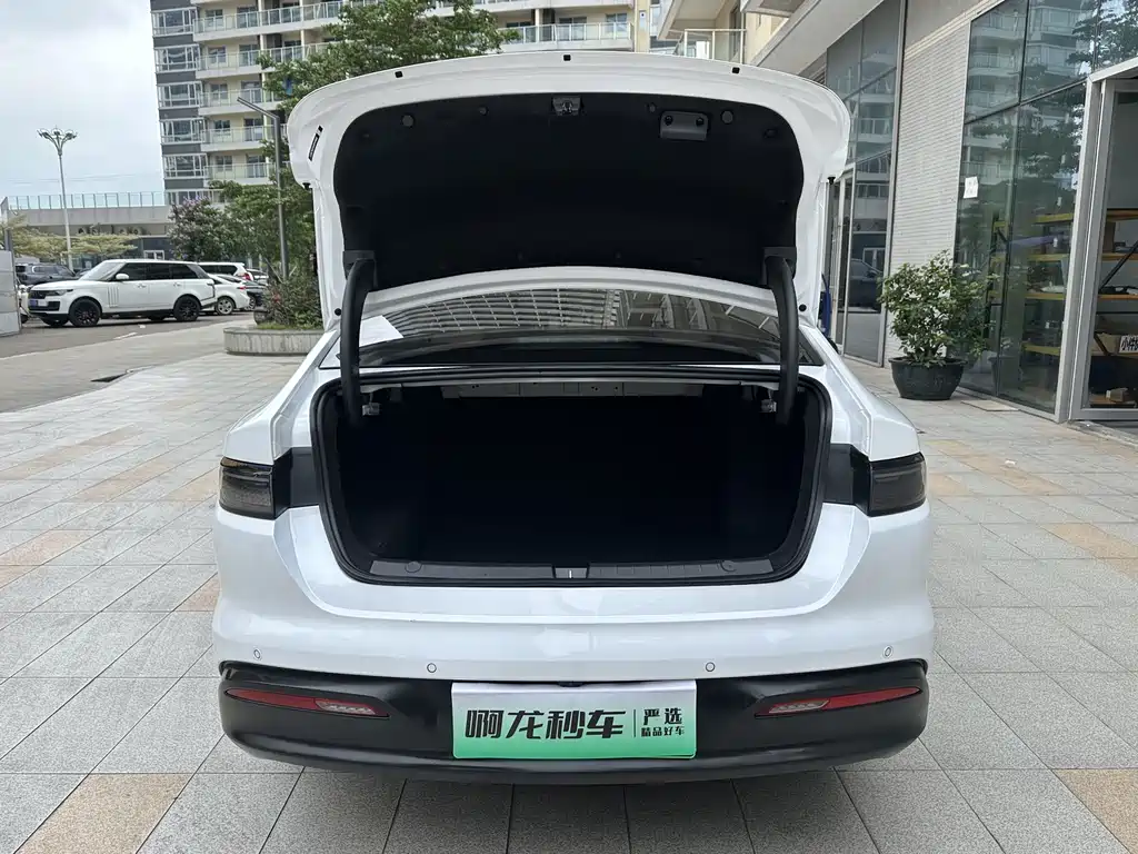 BYD Seal 05 DM-i 2025 — фото 21
