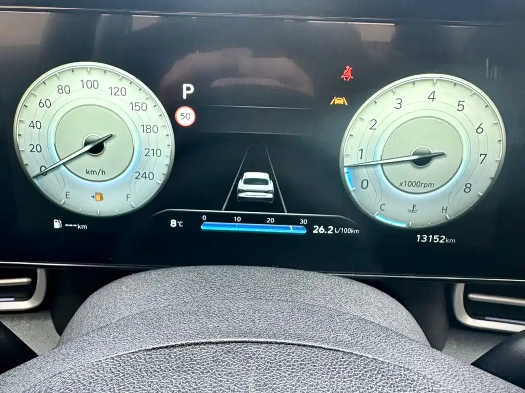 Hyundai Elantra 2023 — фото 20