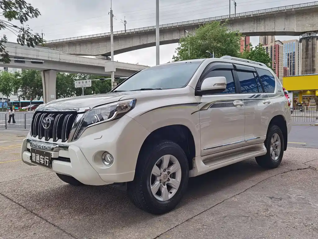 Toyota Prado 2014 — фото 1