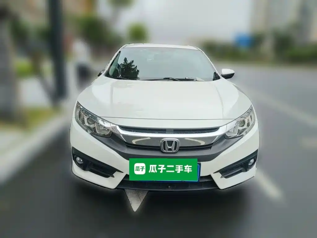 Honda Civic 2018 — фото 24