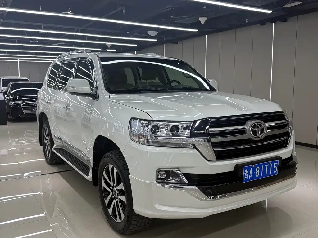Toyota Land Cruiser 2015 — фото 8
