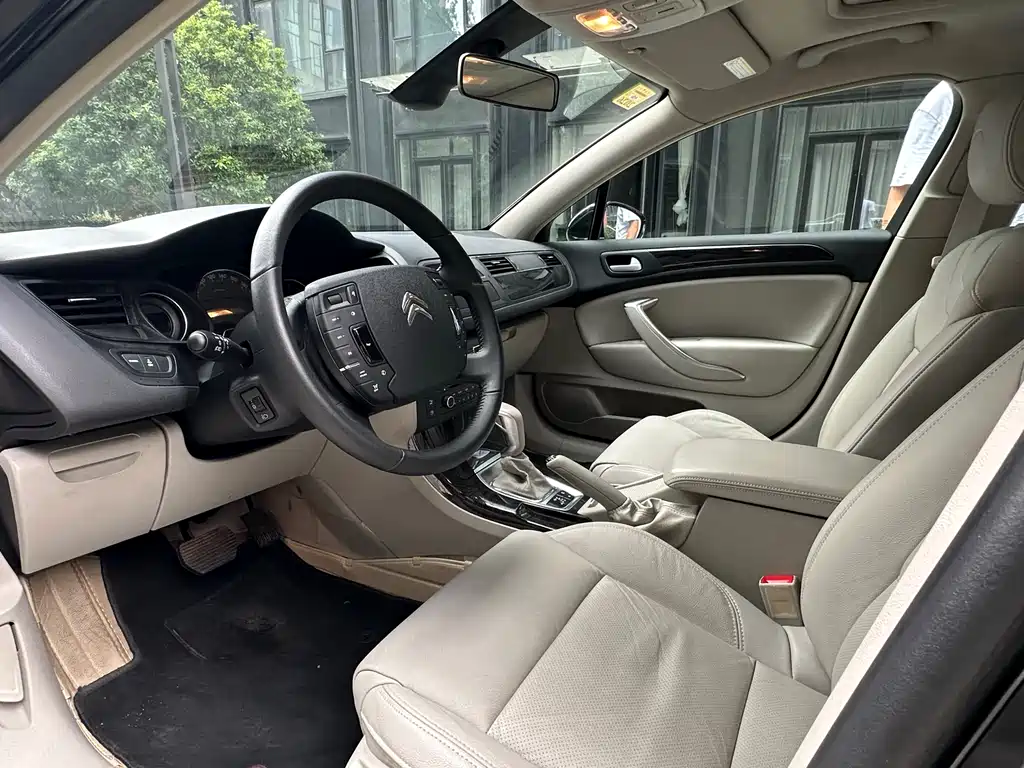 Citroën C5 2015 — фото 11