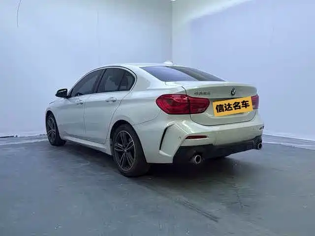 BMW 1 Series 2021