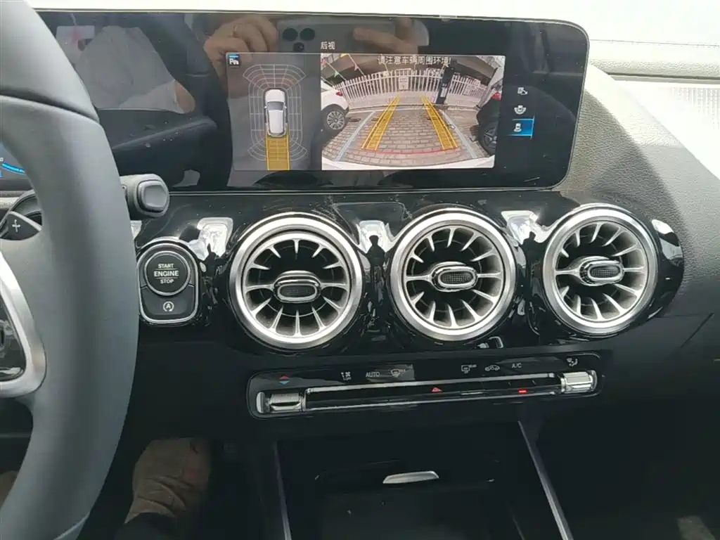 Mercedes-Benz GLA 2023 — фото 13