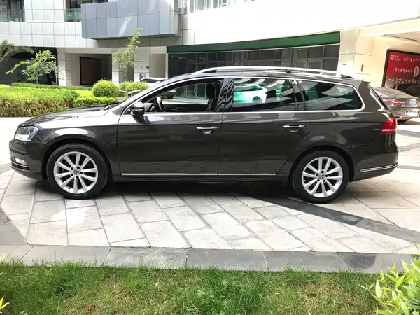 Volkswagen Magotan 2012