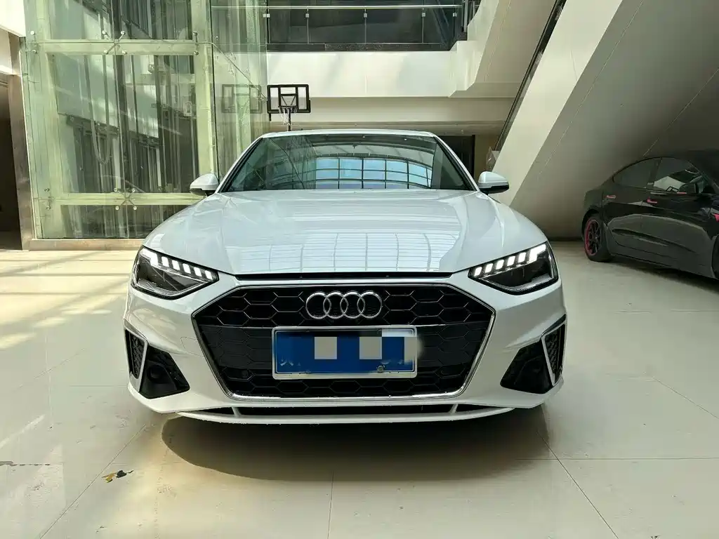 Audi A4L 2021 — фото 2