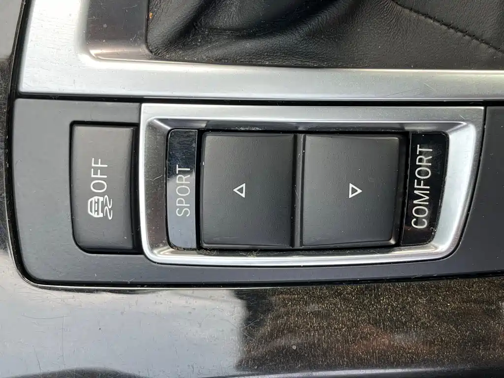 BMW 6 Series 2015 — фото 24