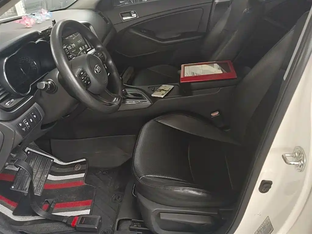 Kia K5 2015 — фото 11