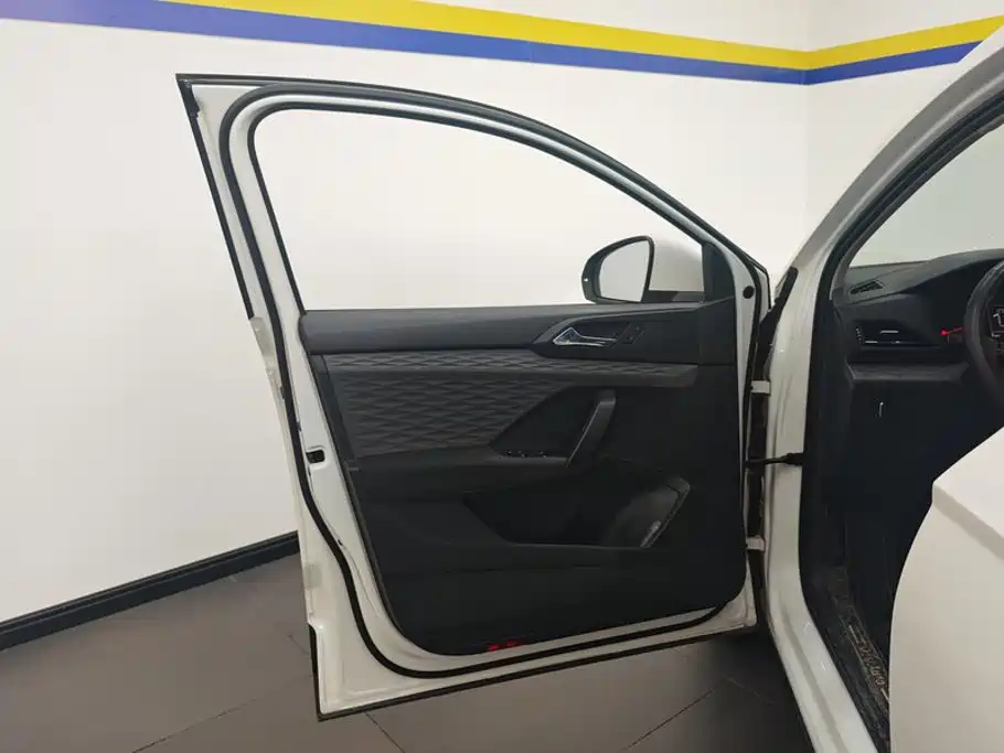 Volkswagen Tharu 2022