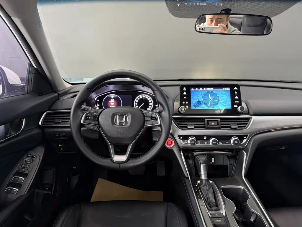 Honda Accord 2020 — фото 12