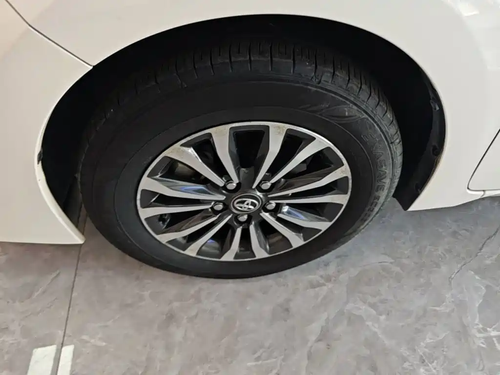 Toyota Corolla 2019 — фото 23